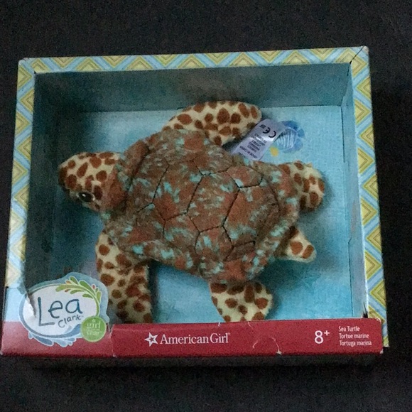 American Girl Lea's Sea Turtle for 18 inch dolls NEW in box! Stuffed Animal Pet - Picture 3 of 8